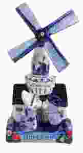 Muziekmolen met Kussend Paar