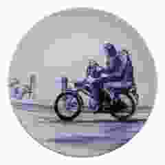 Plate "On the moped", 26 cm